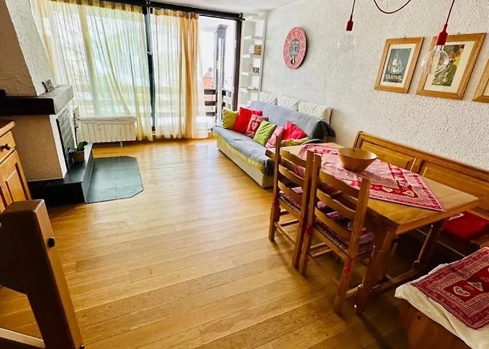 Stella Appartament, In Out In Cervinia